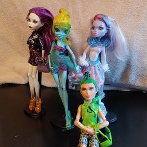 4 moster high doll set
